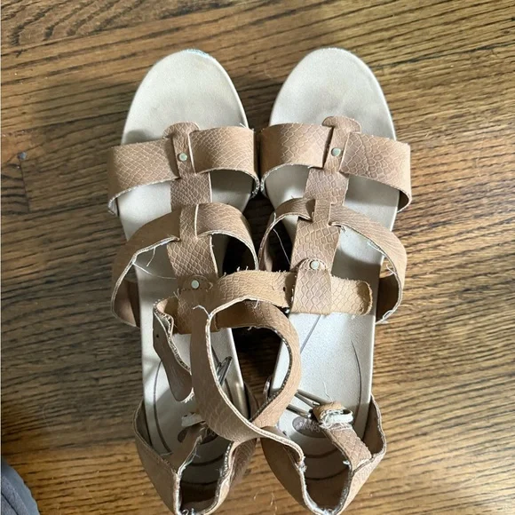 Dr Scholls Tan Strappy Sandals - Picture 3 of 3